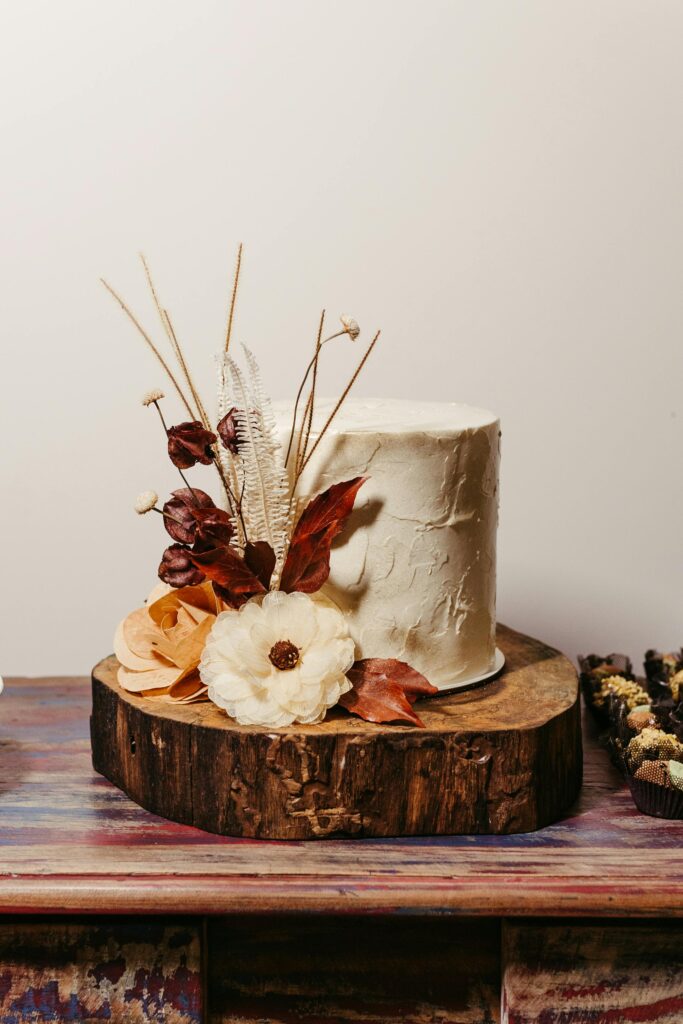 autumn wedding cake