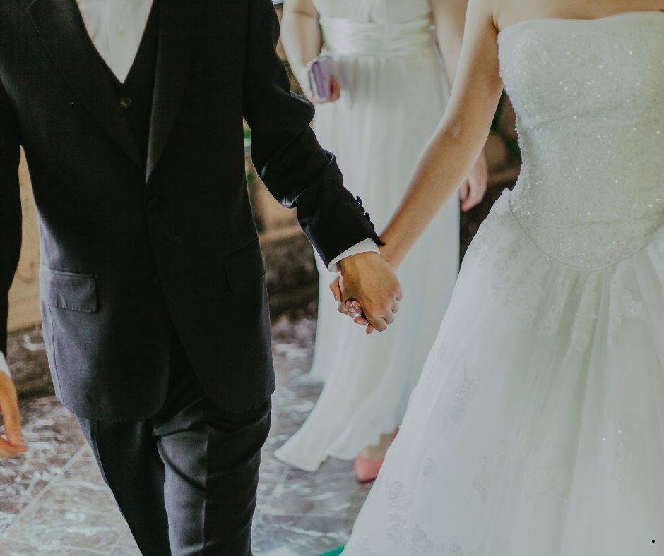 Can a Friend or Family Member Officiate My Georgia Wedding