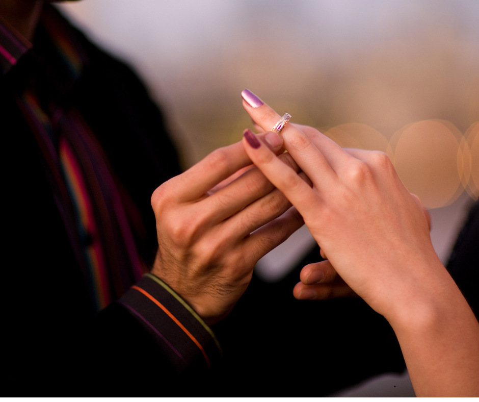 Moissanite vs. Diamond Engagement Rings: Which is the Better Choice for Your Proposal?