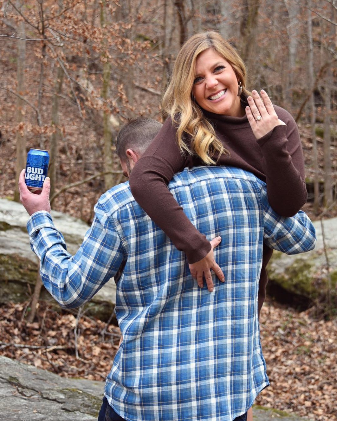 25 Creative Ways to Announce Your Engagement