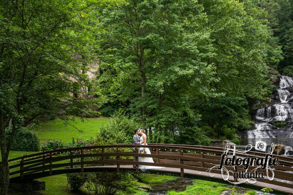 Atlanta Couples Are Choosing Destination‑Style Wedding Venues