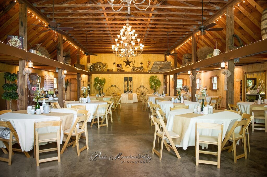 Hightower Falls currently offers both more comprehensive wedding packages and flexible options, allowing couples to choose different levels of planning support.